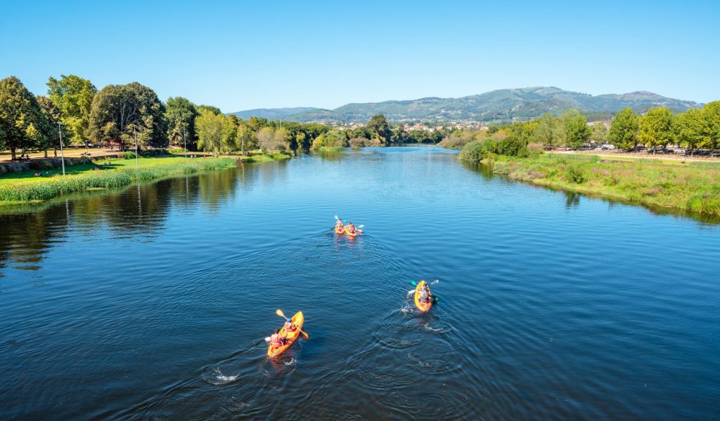 EUROPE_PORTUGAL_KAYAKShutterstock (2)